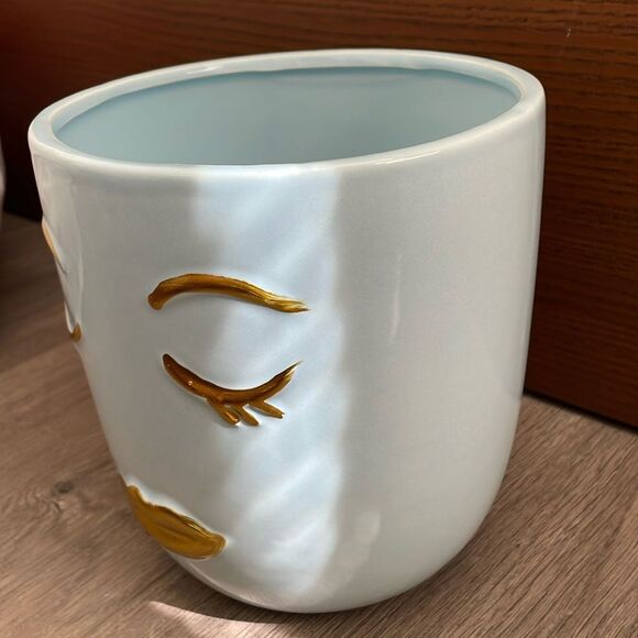 Blue Face Planter with Gold Accents 6inches - Picture 4 of 9